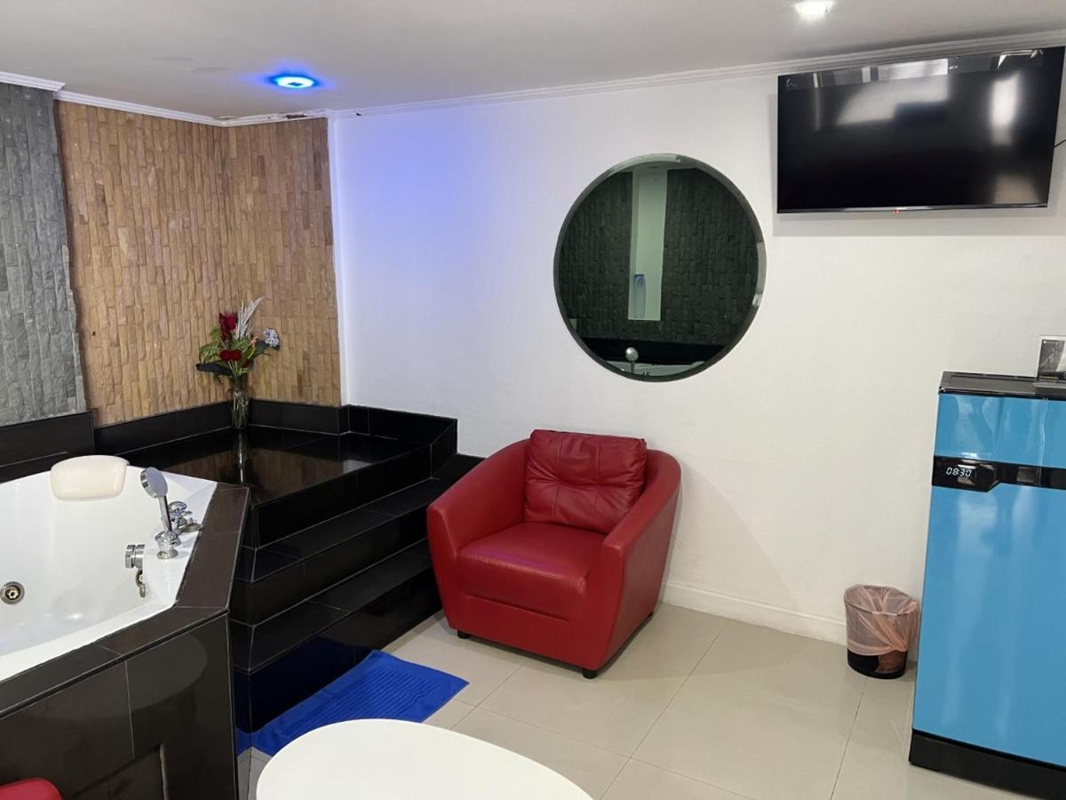 Galaxy Suites Pattaya Exterior photo