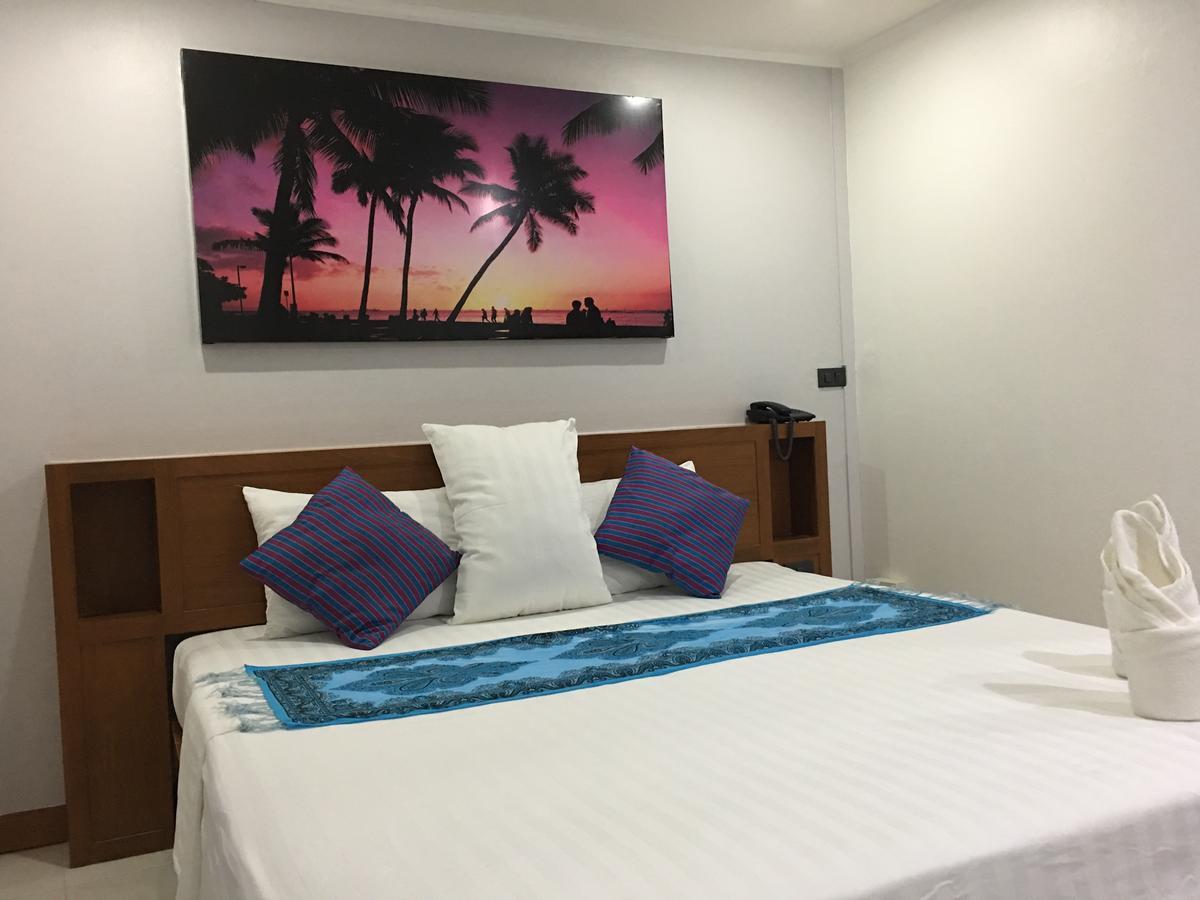 Galaxy Suites Pattaya Exterior photo