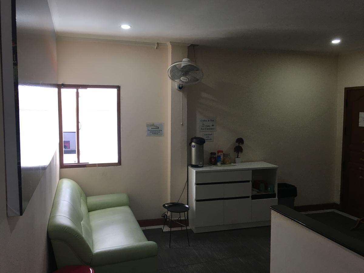 Galaxy Suites Pattaya Exterior photo